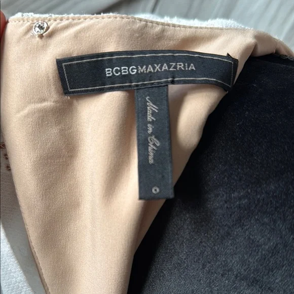 Tres Chic and Unique Vivian Dress NWOT - the back is gorgeous and flirtatious - Picture 14 of 17